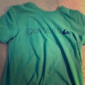 Quiksilver green shirt
